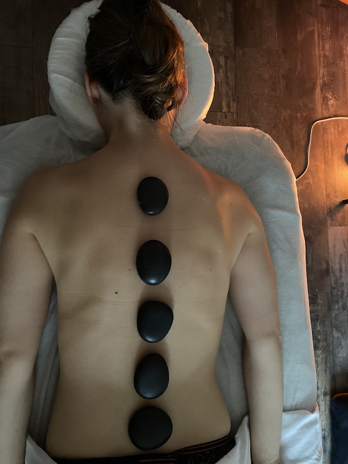 massage pierres chaudes